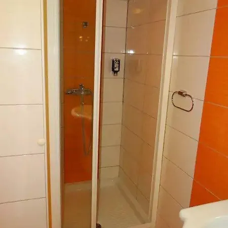 Fabrka Апартаменты *