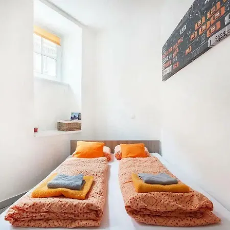 Fabrka Apartmán *